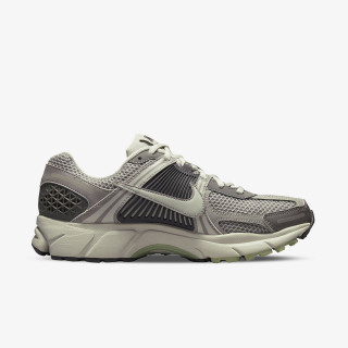Nike Патики Zoom Vomero 5 