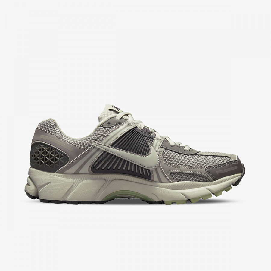 Nike Патики Zoom Vomero 5 
