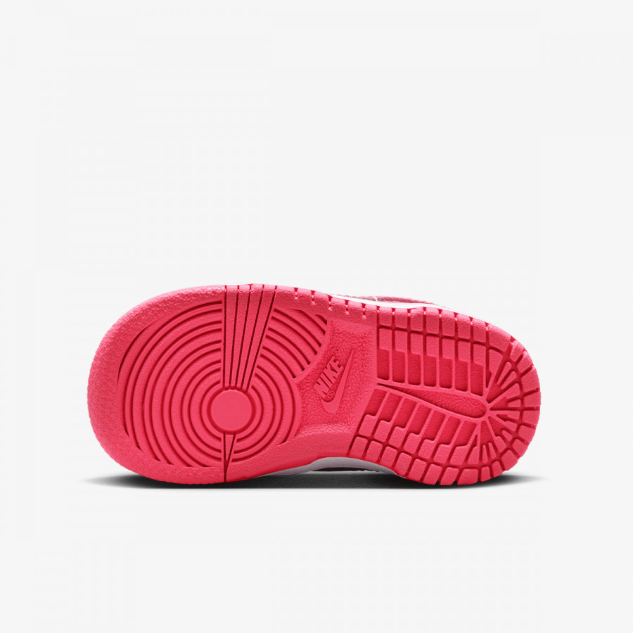 Nike Atlete NIKE DUNK LOW BTE 