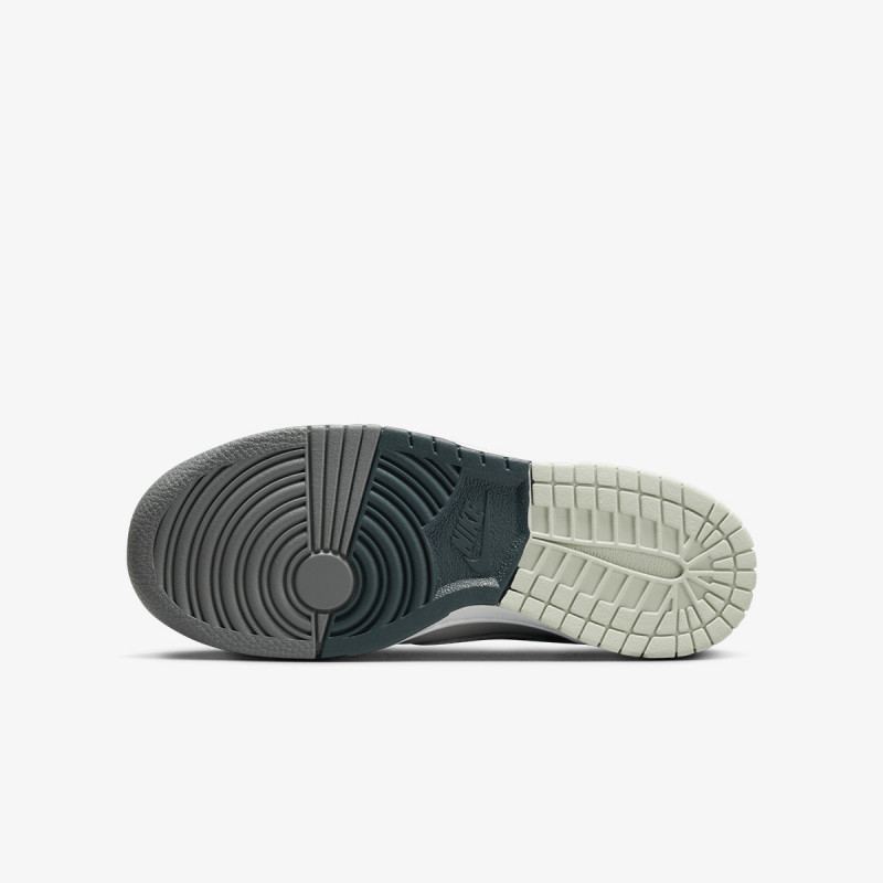 Nike Патики NIKE DUNK LOW BG 