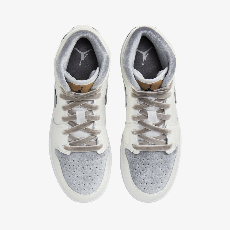 Nike Патики Air Jordan 1 Mid SE 