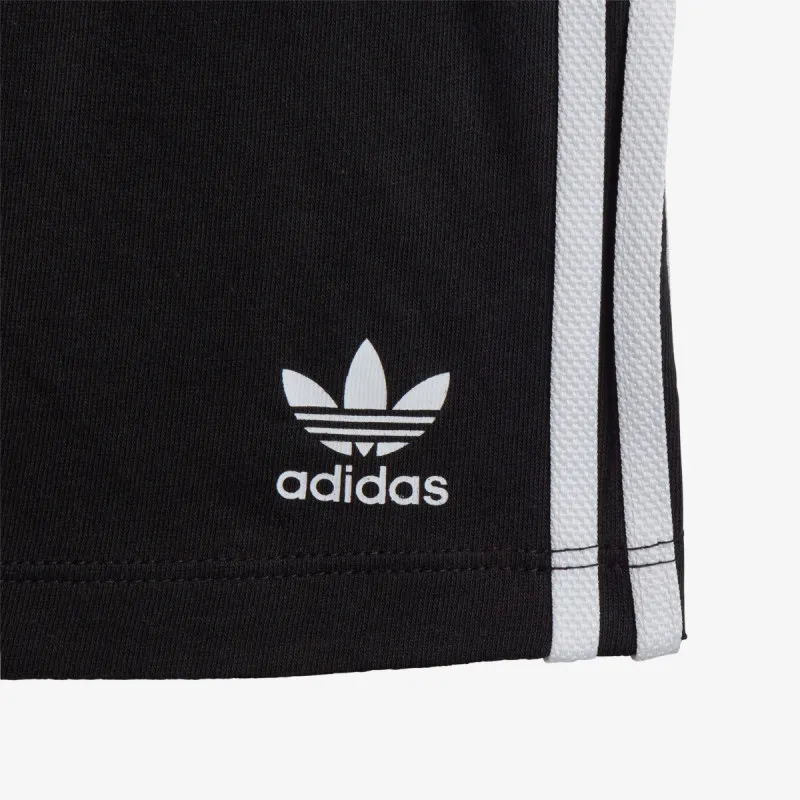 adidas Шорцеви и маица TREFOIL 