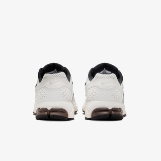 Nike Atlete W NIKE ZOOM VOMERO 5 
