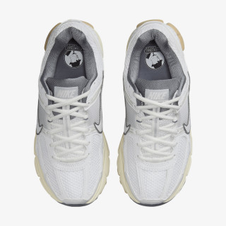 Nike Atlete W NIKE ZOOM VOMERO 5 