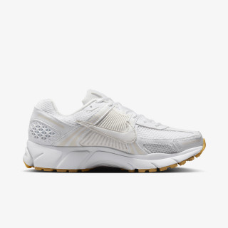 Nike Atlete W NIKE ZOOM VOMERO 5 