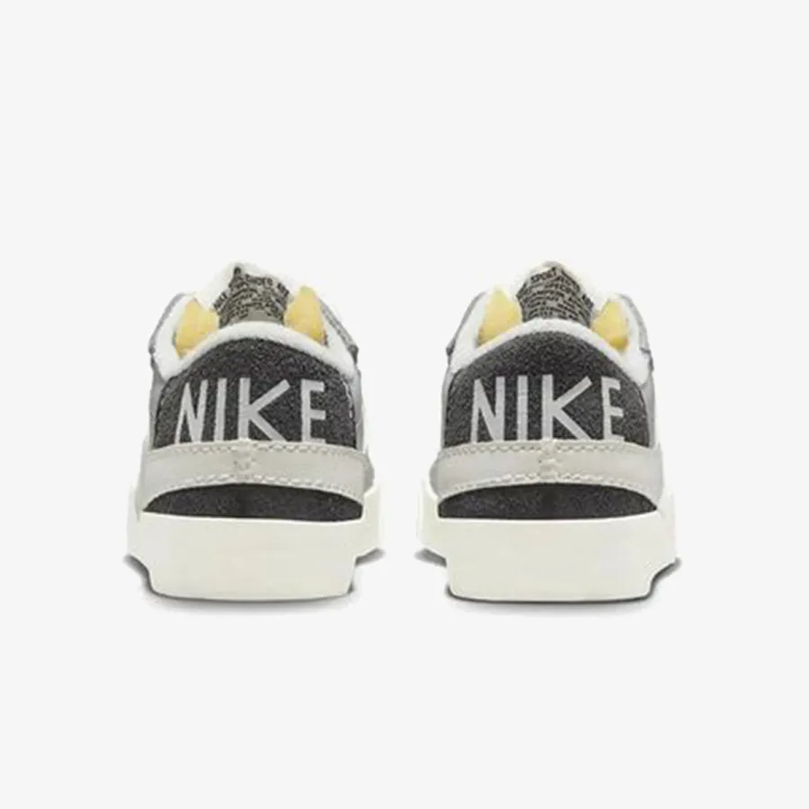 NIKE Патики BLAZER LOW '77 JUMBO SE TR72 