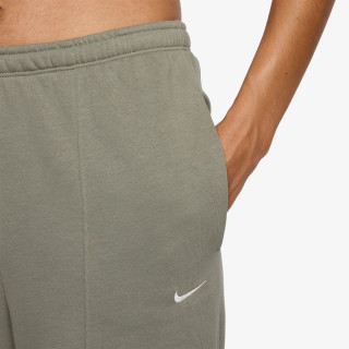 Nike Pjesa e poshtme e kostumit W NSW NK CHLL FT HR SWTPNT 