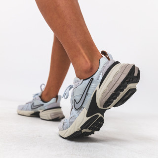 Nike Патики W NIKE V2K RUN C.O.R. 