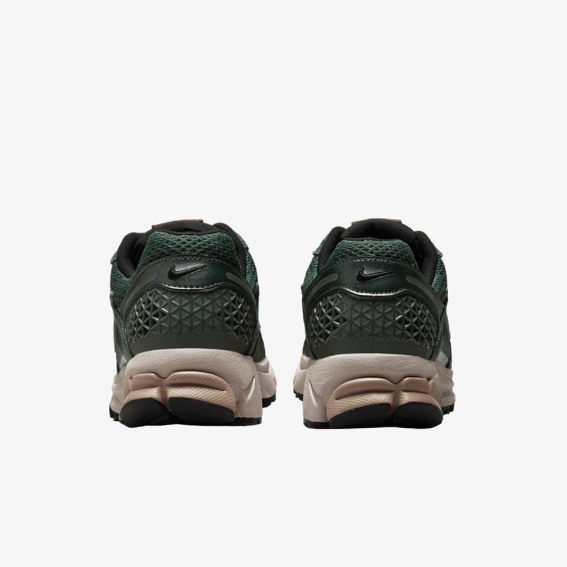 Nike Atlete W NIKE ZOOM VOMERO 5 C.O.R 