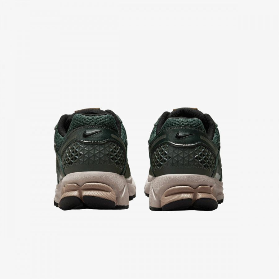 Nike Atlete W NIKE ZOOM VOMERO 5 C.O.R 