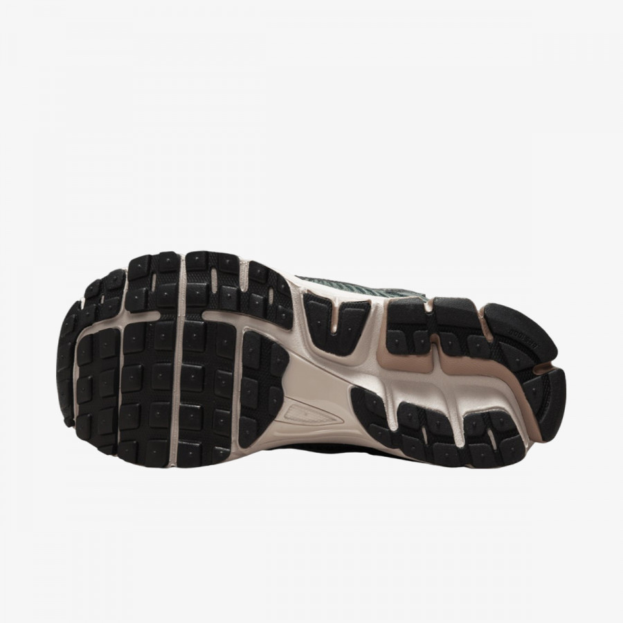 Nike Atlete W NIKE ZOOM VOMERO 5 C.O.R 