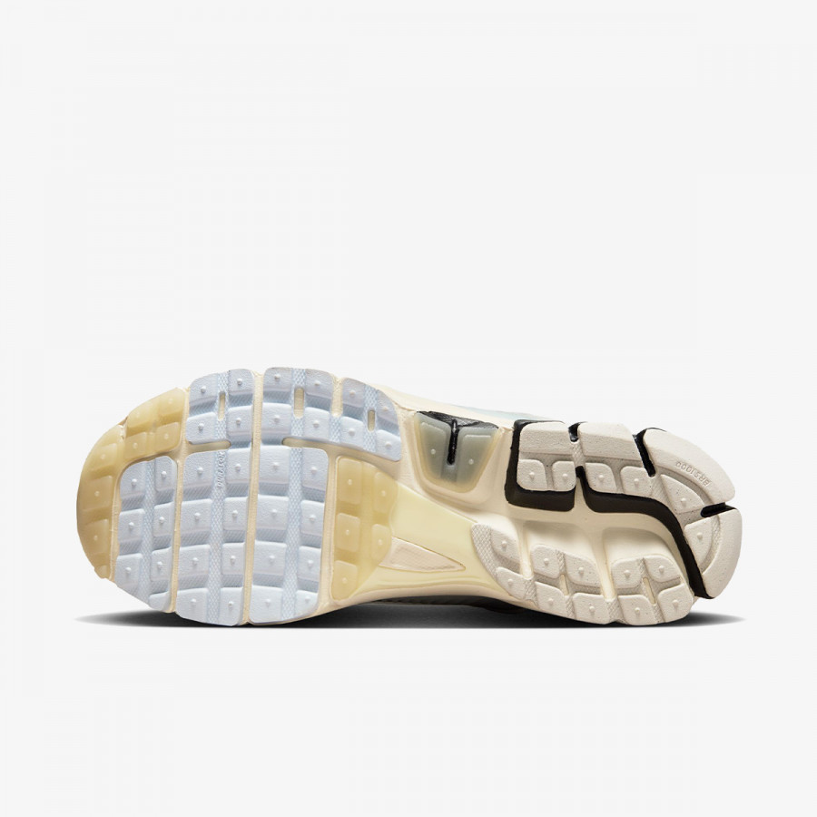 Nike Atlete NIKE ZOOM VOMERO 5 PRM AFTR 