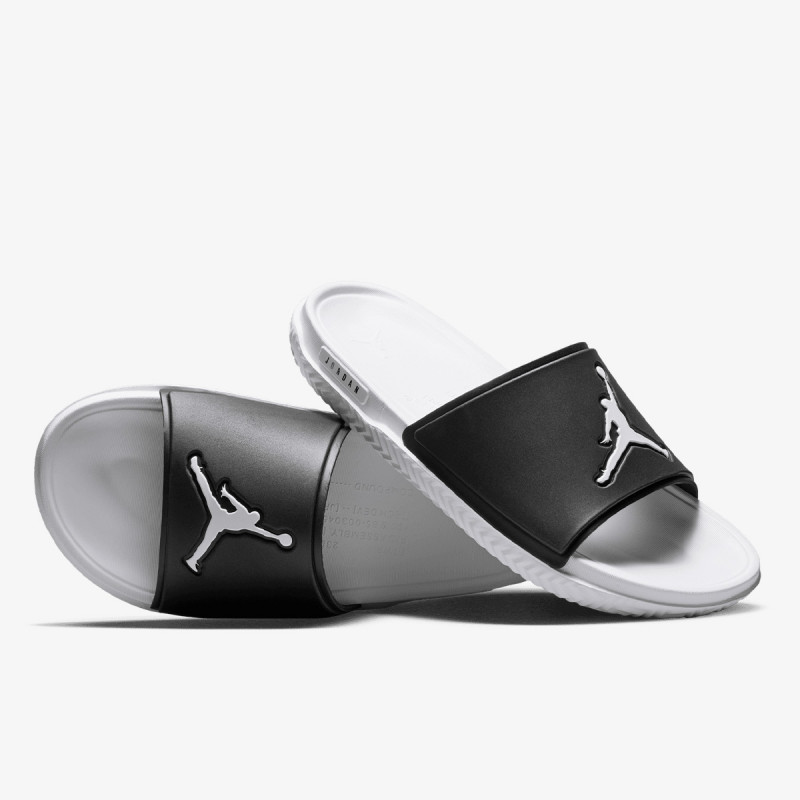 Nike Shapka JORDAN JUMPMAN SLIDE 