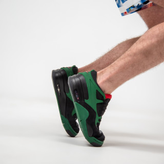 Nike Atlete AIR JORDAN 4 RM 