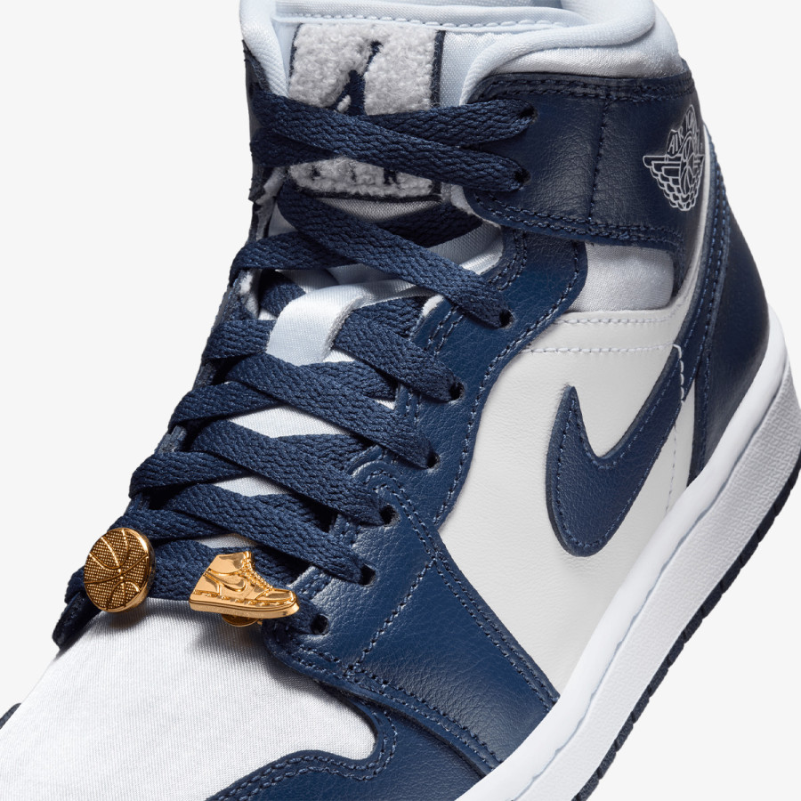 Nike Патики WMNS AIR JORDAN 1 MID SE 