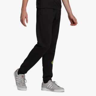 adidas Pjesa e poshtme e kostumit Behind Pants 