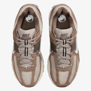 Nike Патики NIKE ZOOM VOMERO 5 