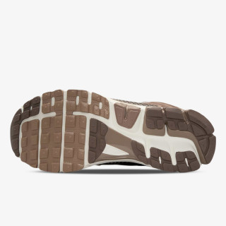 Nike Патики NIKE ZOOM VOMERO 5 