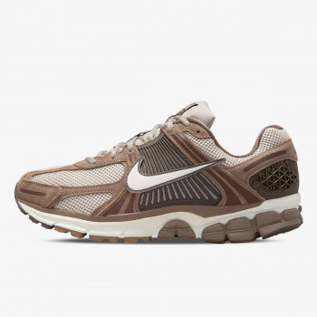 Nike Патики NIKE ZOOM VOMERO 5 