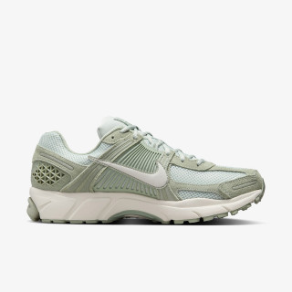 Nike Патики Vomero 5 