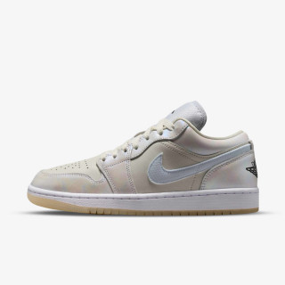 Nike Патики WMNS AIR JORDAN 1 LOW SE CNY 