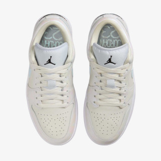 Nike Патики WMNS AIR JORDAN 1 LOW SE CNY 