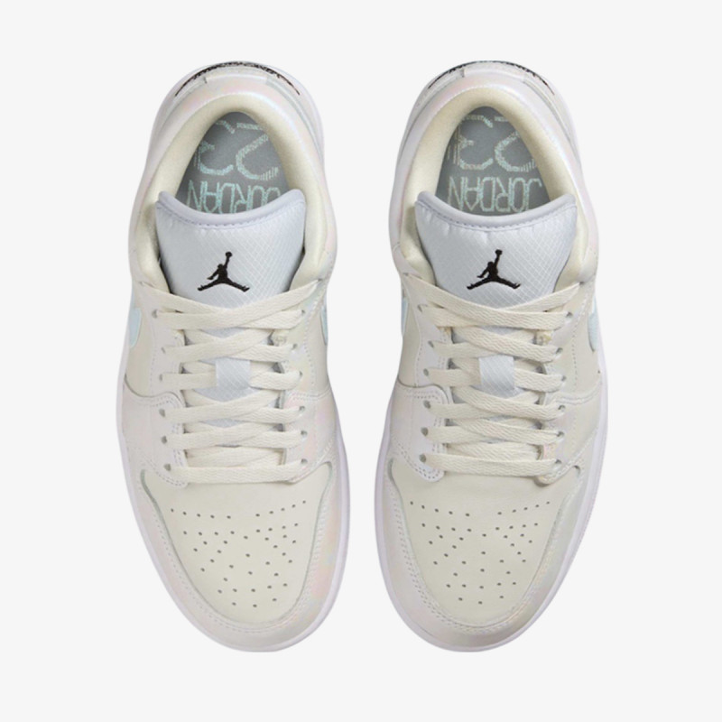 Nike Патики WMNS AIR JORDAN 1 LOW SE CNY 