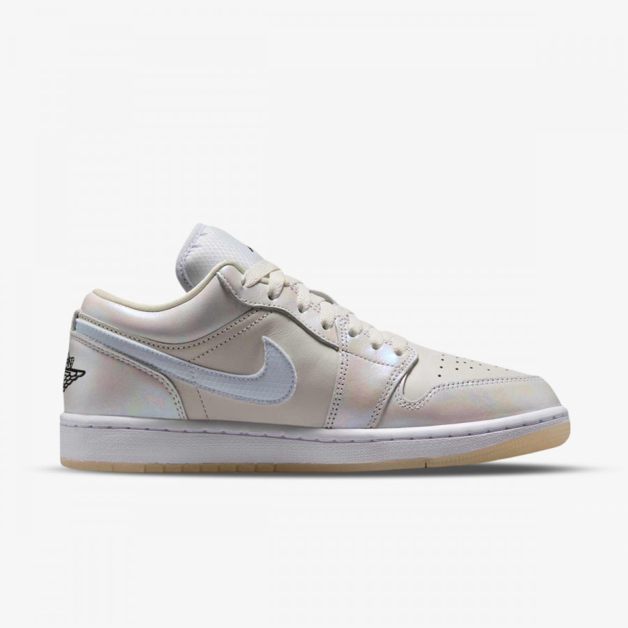 Nike Патики WMNS AIR JORDAN 1 LOW SE CNY 