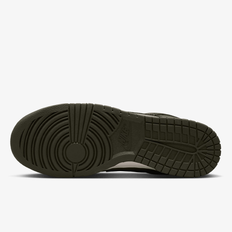 Nike Патики NIKE DUNK LOW RETRO BTTYS 
