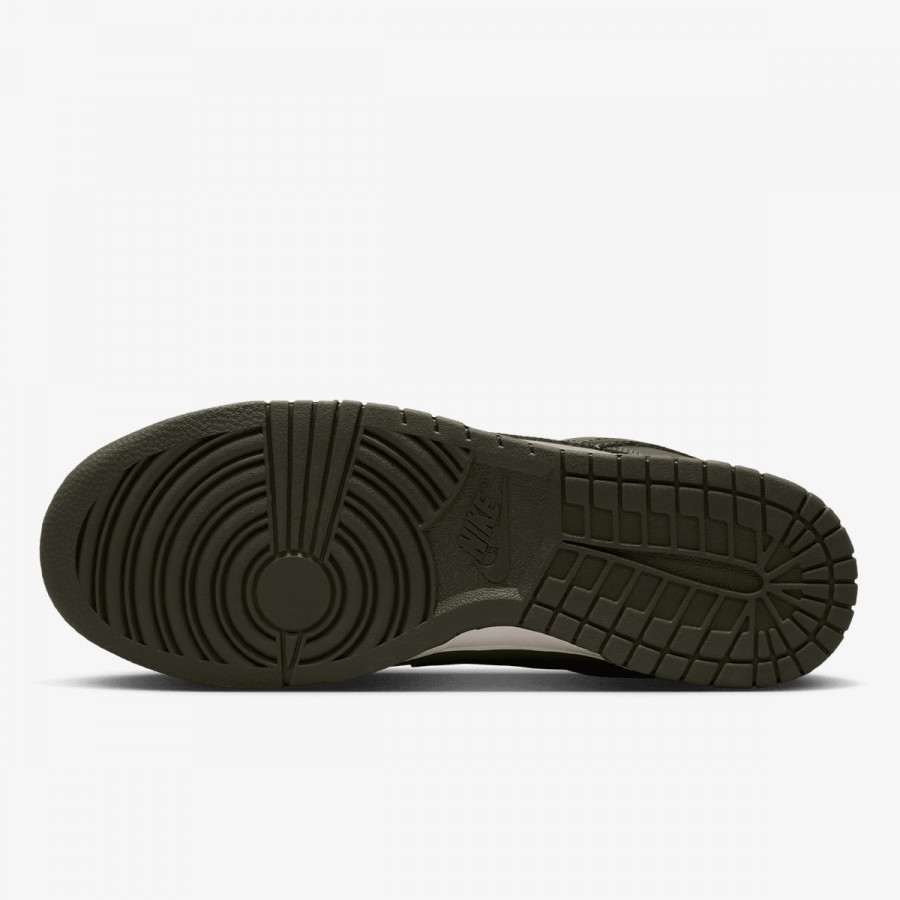 Nike Патики NIKE DUNK LOW RETRO BTTYS 