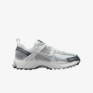 Nike Atlete VOMERO 5 BG 
