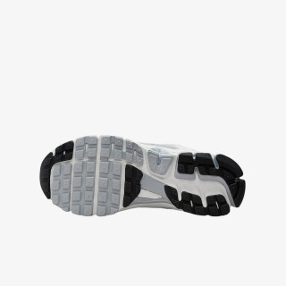 Nike Atlete VOMERO 5 BG 