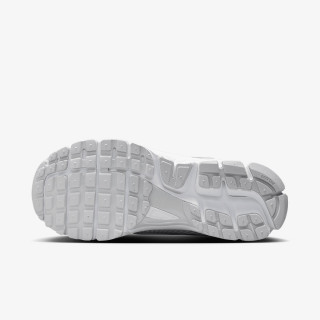 Nike Atlete W NIKE ZOOM VOMERO 5 