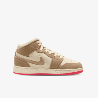 Nike Патики AIR JORDAN 1 MID SE FEM GG 