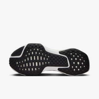 Nike Патики W ZOOMX INVINCIBLE RN FP 