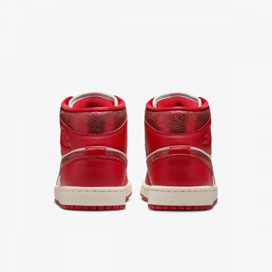 Nike Патики WMNS AIR JORDAN 1 MID SE V2 