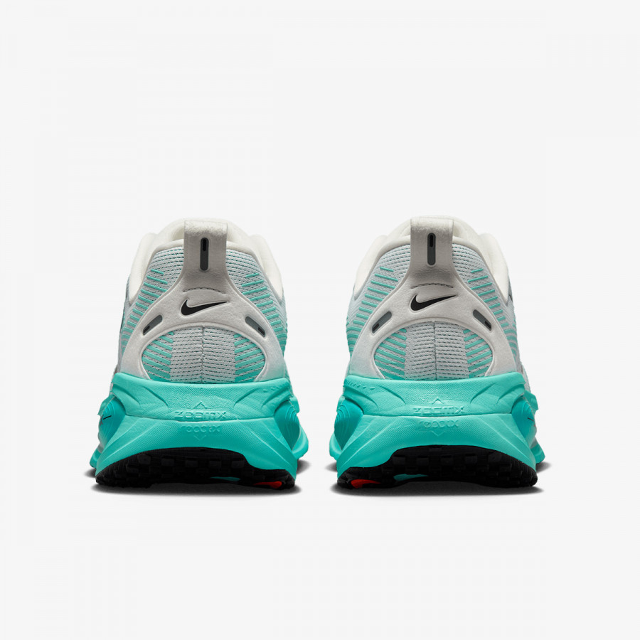 Nike Патики NIKE VOMERO 18 