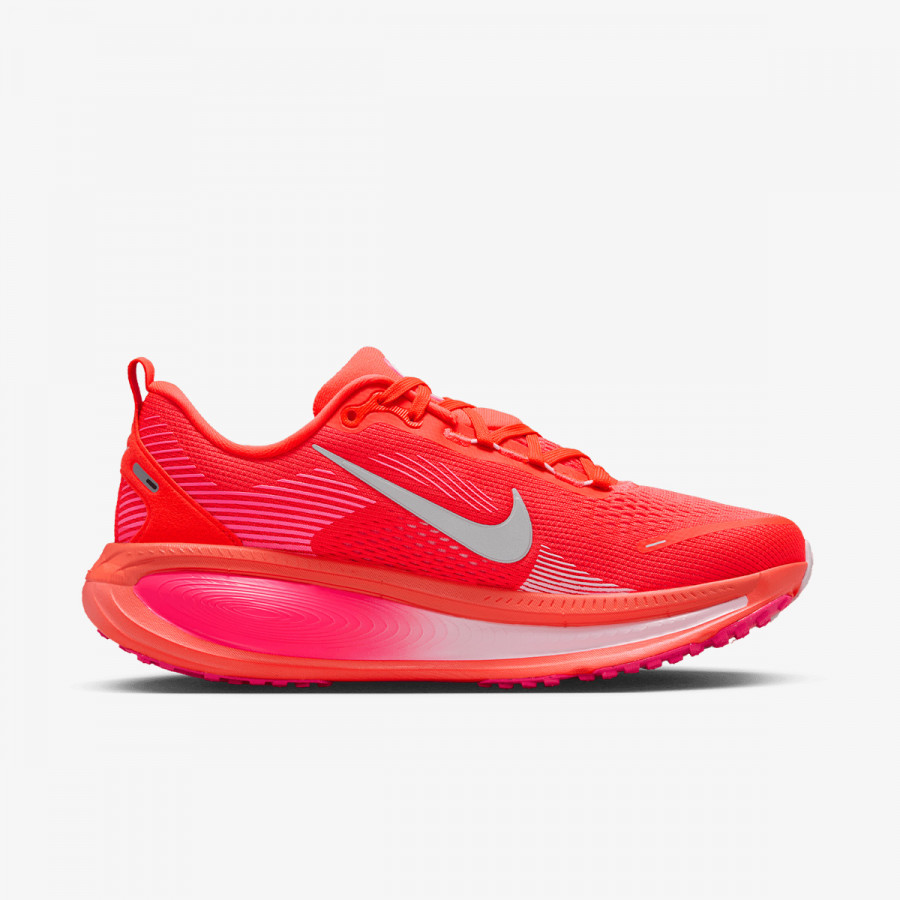 Nike Патики W NIKE VOMERO 18 