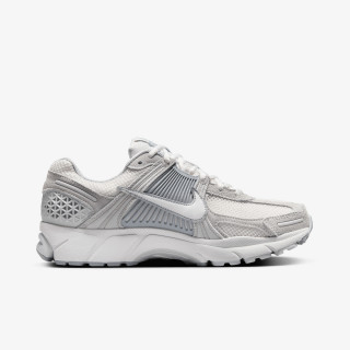 Nike Патики W NIKE ZOOM VOMERO 5 SDE 