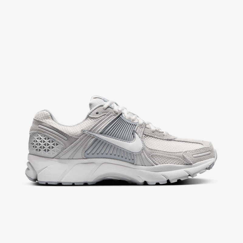 Nike Патики W NIKE ZOOM VOMERO 5 SDE 