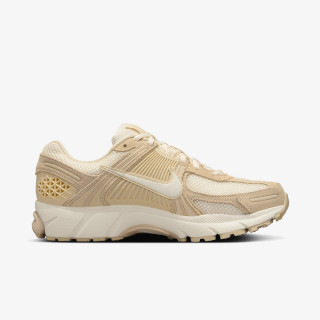 Nike Патики W NIKE ZOOM VOMERO 5 
