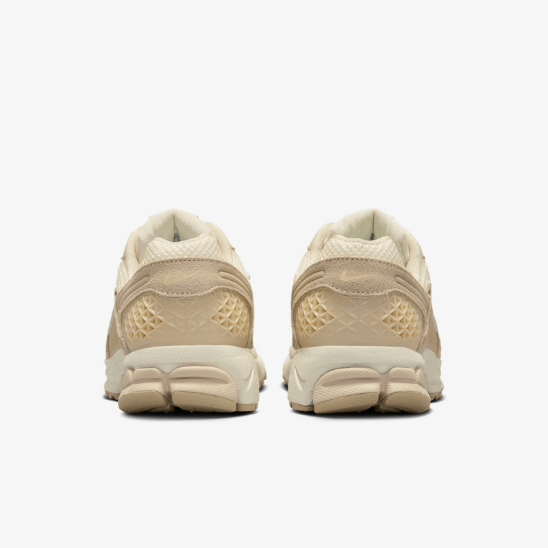 Nike Патики W NIKE ZOOM VOMERO 5 