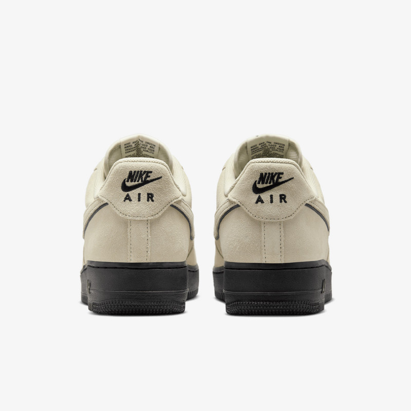 Nike Atlete AIR FORCE 1 '07 LV8 