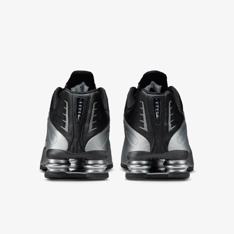 Nike Atlete NIKE SHOX R4 