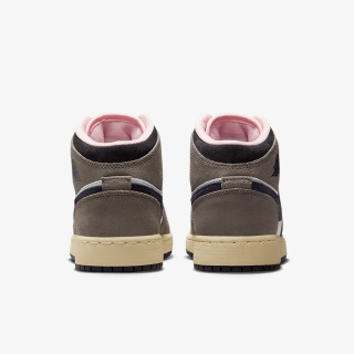 Nike Патики AIR JORDAN 1 MID SE BG 