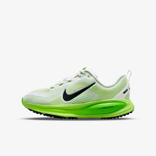 Nike Патики NIKE VOMERO 18 GS 