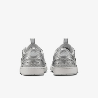 Nike Патики WMNS AIR JORDAN 1 MM LOW V3 