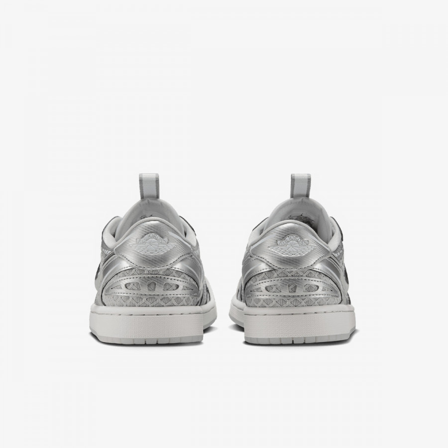 Nike Патики WMNS AIR JORDAN 1 MM LOW V3 