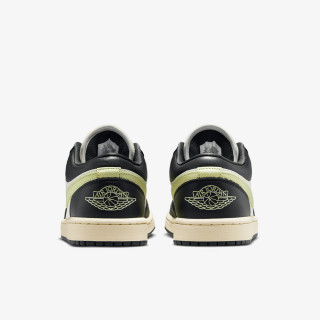 Nike Патики WMNS AIR JORDAN 1 LOW SE V2 