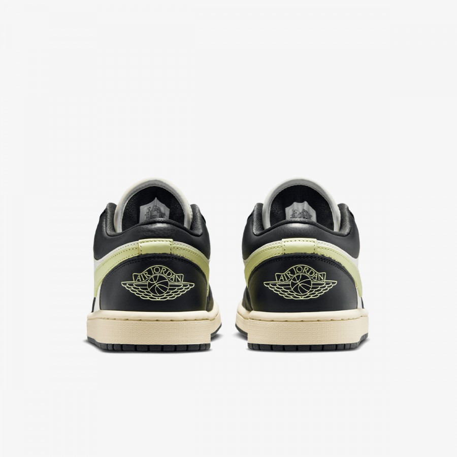 Nike Патики WMNS AIR JORDAN 1 LOW SE V2 